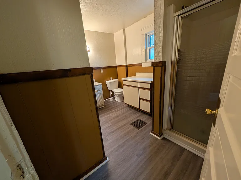 564 Carroll St — Photo 23