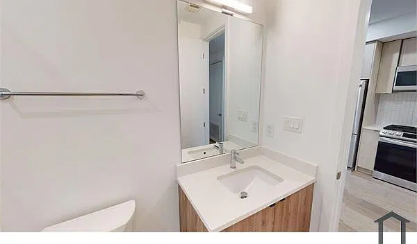 1806 I St NE #10 — Photo 6