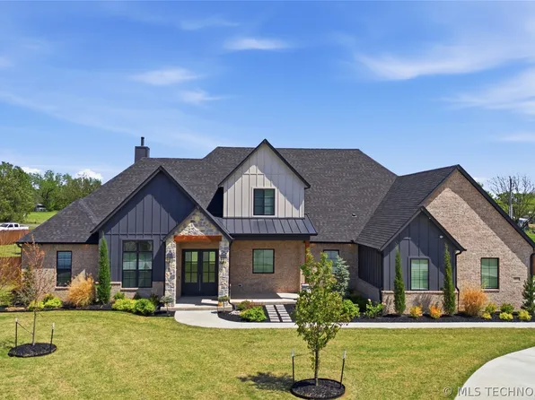 16011 E 106th Pl N, Owasso, OK 74055