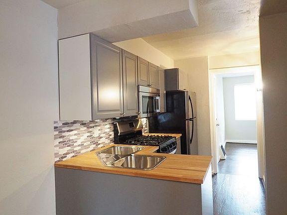 3rd image of 5514 Chippewa St APT 1W