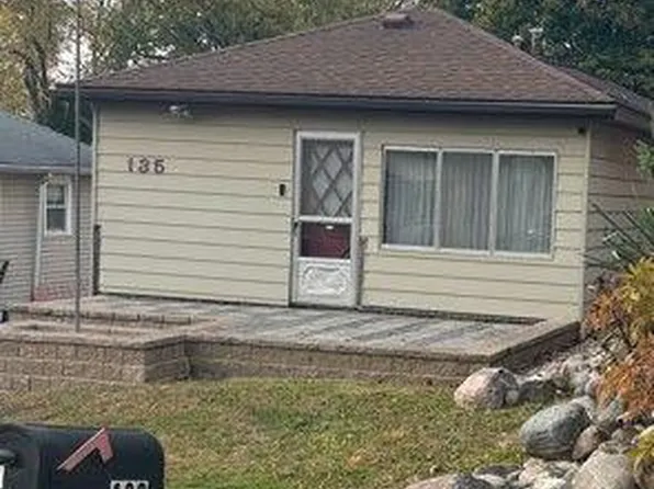 135 Welfare Blvd, Walled Lake, MI 48390