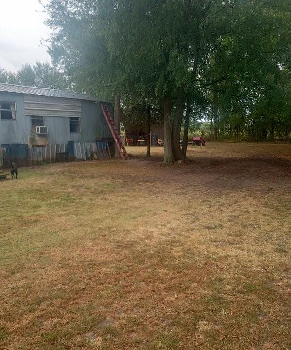 1st image of 355 Smith Cir