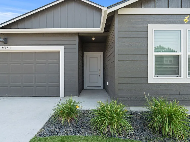 5507 W Georgetown Ln — Photo 23