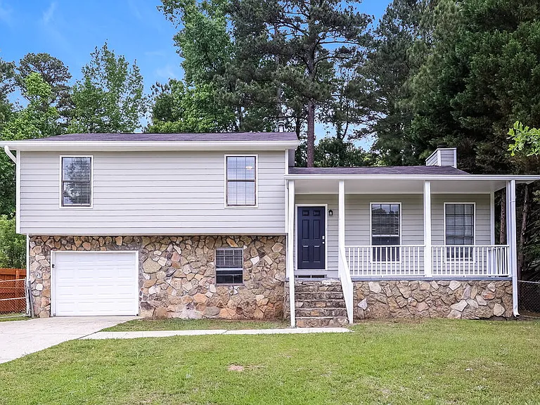 6405 Beethoven Cir — Photo 1