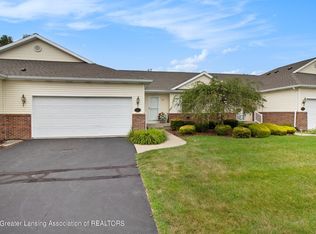 285 Barrington Cir #7, Lansing, MI 48917