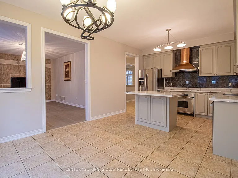6 Messina Ave — Photo 19