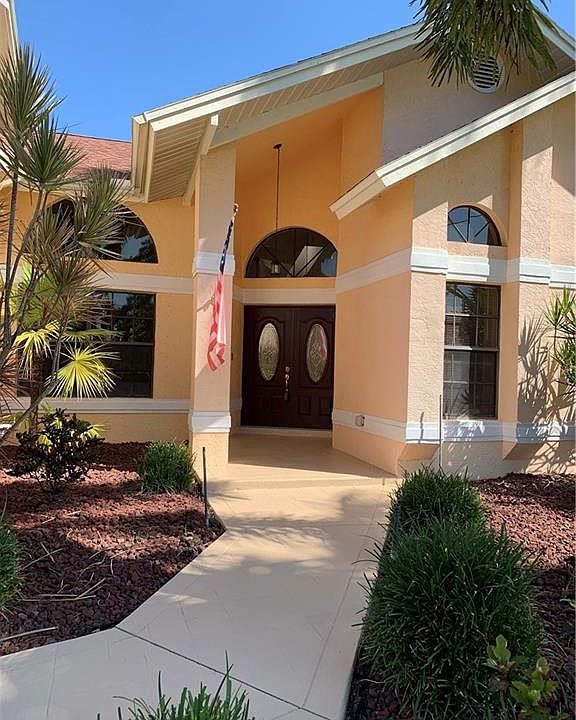 1st image of 1407 SW 54th Ter
