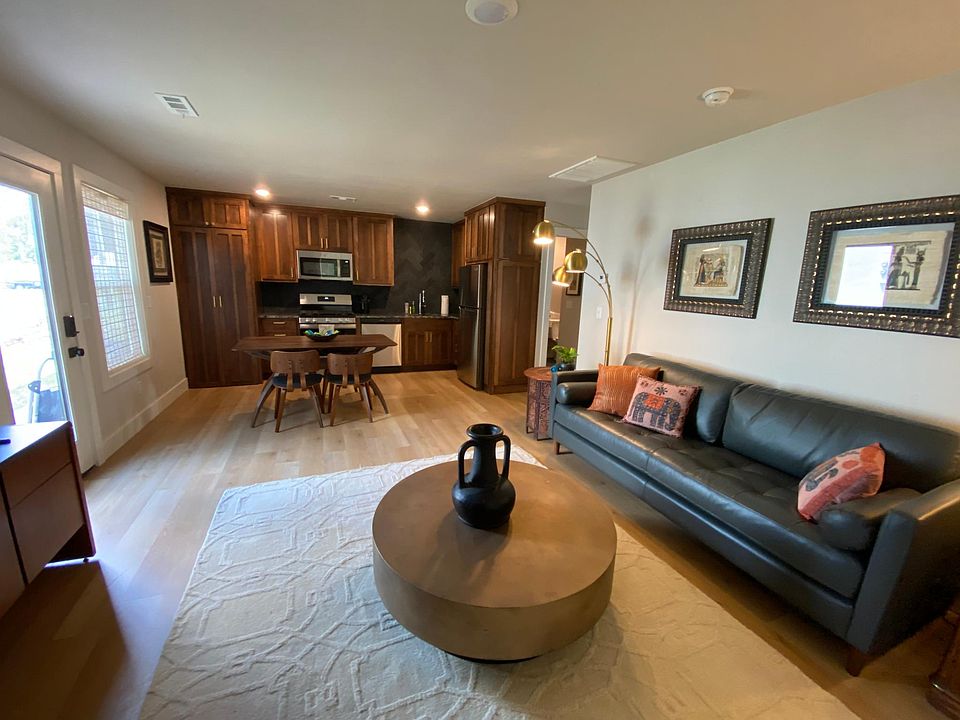 Open living, dining, and kitchen 

Photo shows a furnished apartment for illustration only. Unit #401 is NOT furnished