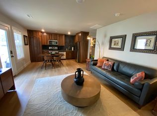 401 SE 10th St, Bentonville, AR 72712