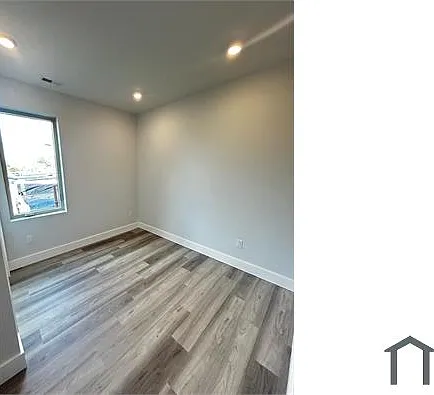 2326 N 9th St — Photo 9