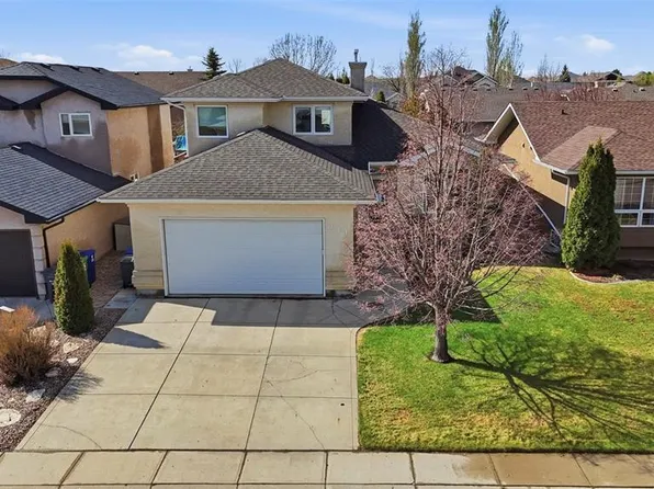 211 Brookmore LANE, Saskatoon, SK S7V 1C1