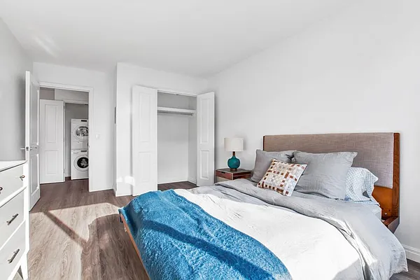 Rented by Greystar | media 82