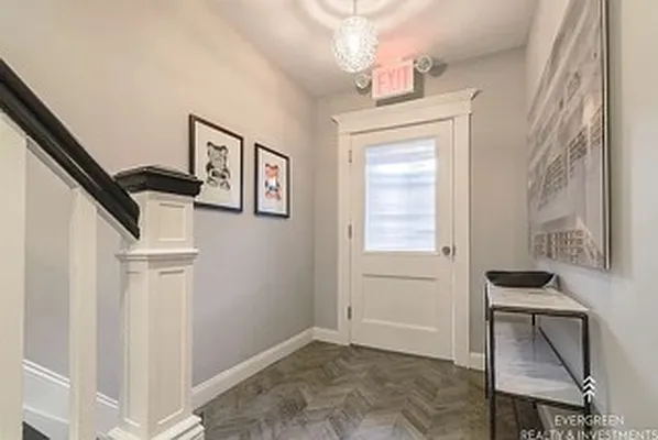 Rented by Evergreen Realty & Investments | media 30