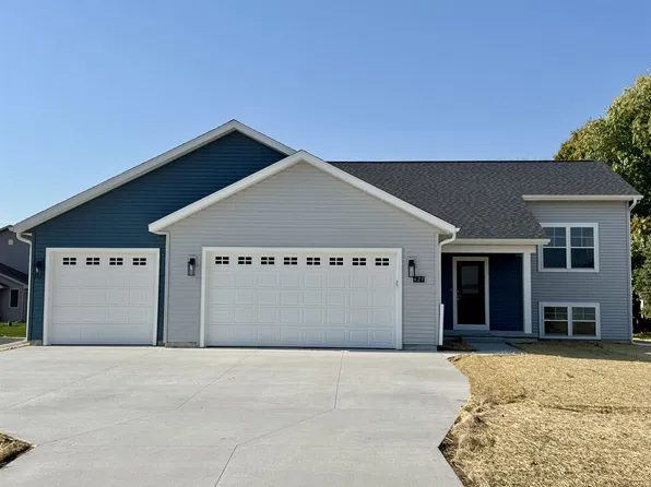 625 Oak St, Scandinavia, WI 54977