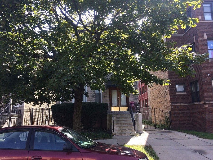 1st image of 5255 W Congress Pkwy