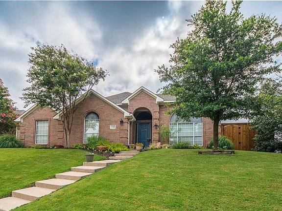 3rd image of 3700 Maywood Ct