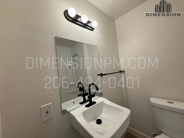 Skyway Apartments — Photo 16