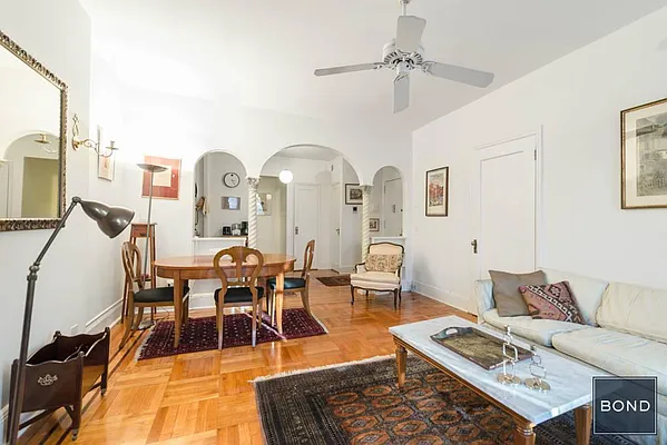 Rented by Bond New York | media 9