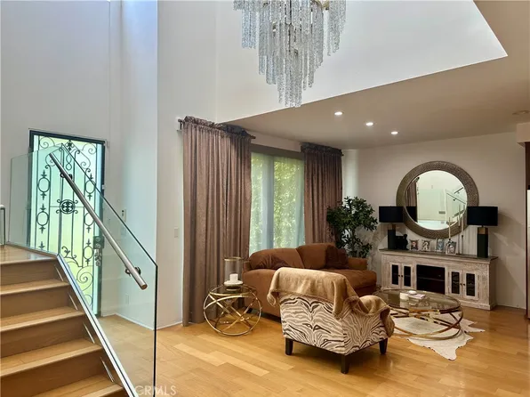 14721 Valley Vista Blvd, Sherman Oaks, CA 91403
