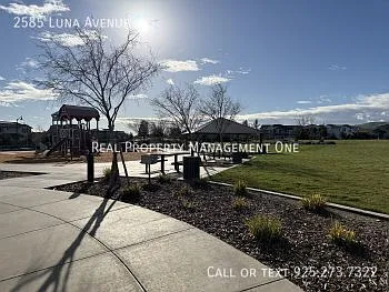 2585 Luna Ave — Photo 28