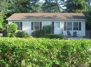 200 Patchogue Ave, Mastic, NY 11950