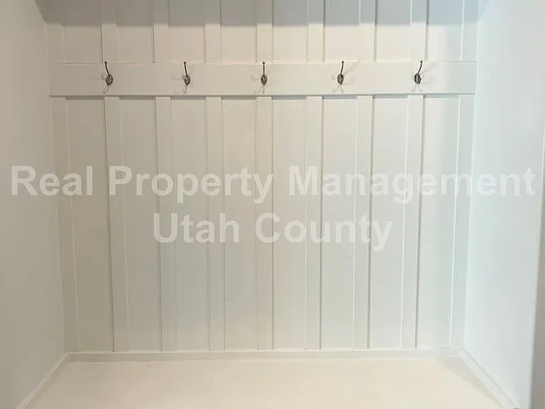 10863 N Sandstone Way — Photo 8