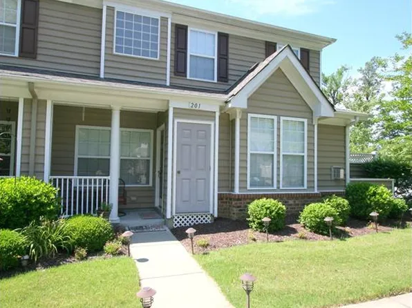 201 Ellis Dr, Yorktown, VA 23692