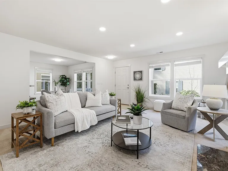 36703 SE Gravenstein Ct — Photo 6