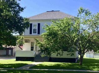 622 E Franklin St, Lanark, IL 61046