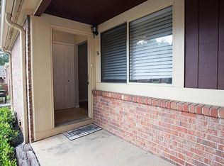 34 Country Place Ct, Alpharetta, GA 30005