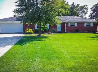 24230 W James Ridge Rd, Millbury, OH 43447