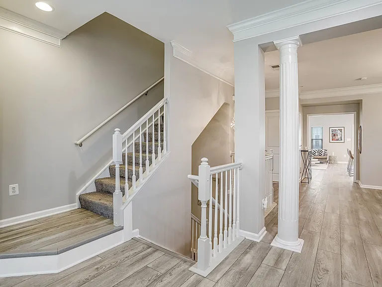 358 Urban Ave #358 — Photo 16