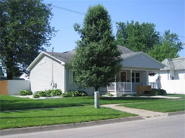618 6th Ave E, Oskaloosa, IA 52577