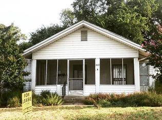 6813 Routt St, Fort Worth, TX 76112