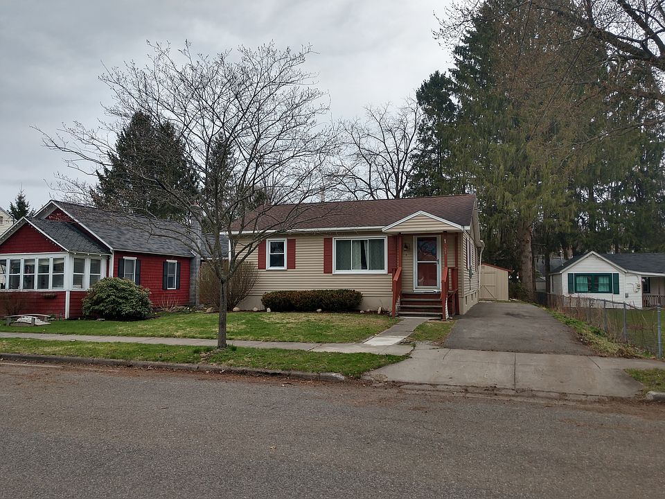 1st image of 23 Ellwood Ave