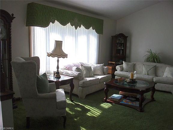 4th image of 7446 Lincolnshire Ln