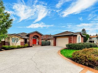 18920 92nd Ave W, Edmonds, WA 98020