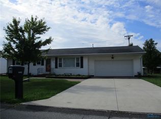 1465 Oakdale Dr, Napoleon, OH 43545