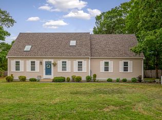 2 Player Cir, Mashpee, MA 02649