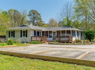 9819 George Washington Memorial Hwy, Gloucester, VA 23061