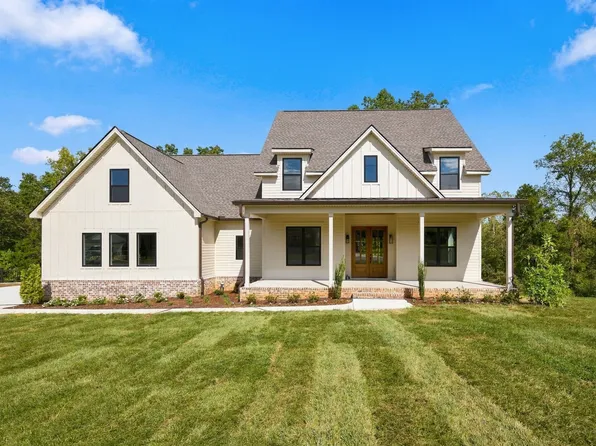 10 Evergreen Trl, Burns, TN 37029