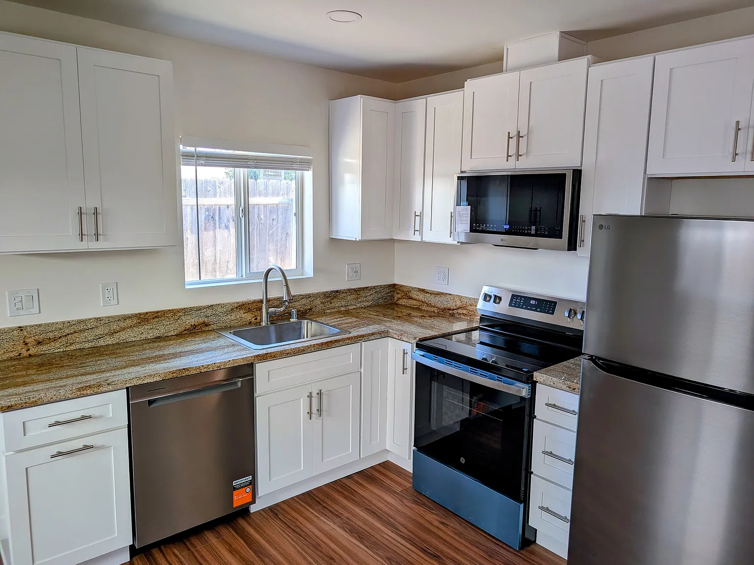 1 bed, 530 sqft, $2,600 — Photo 3