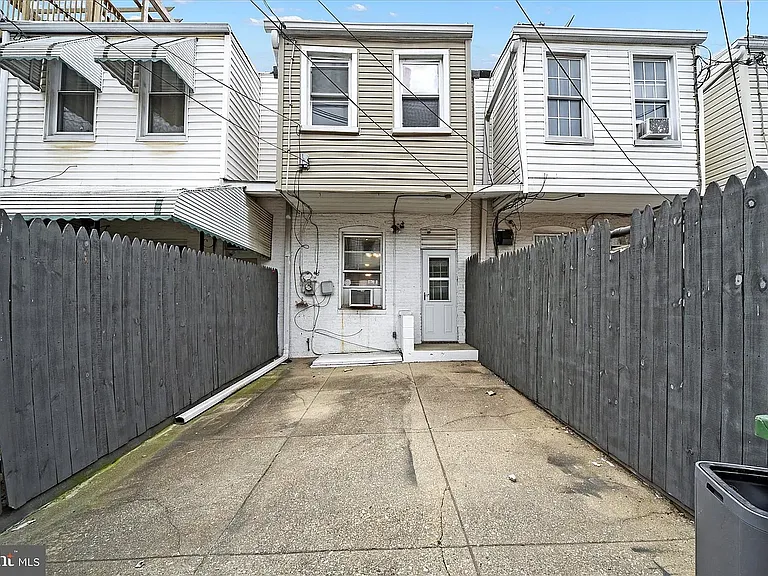 527 S Lehigh St — Photo 40