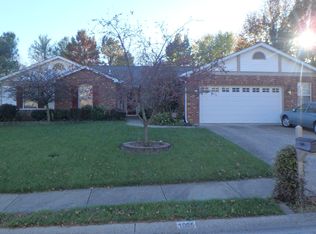 1005 Edgewood Dr, O Fallon, IL 62269