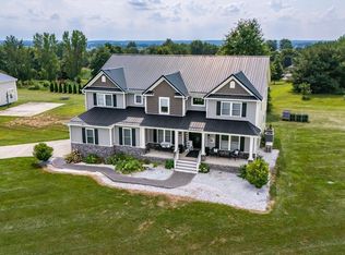 90 Louella Dr, Hebron, OH 43025