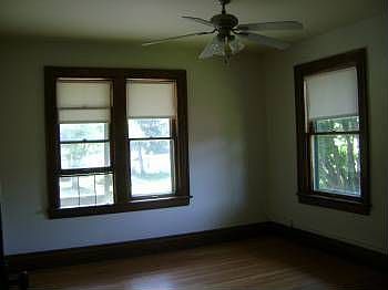 4th image of 1807 N Adams St