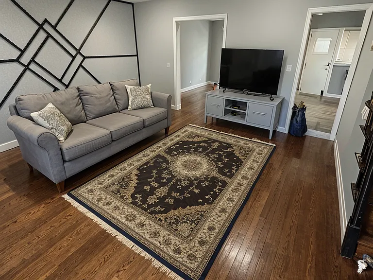 1534 E Cold Spring Ln #2 — Photo 6