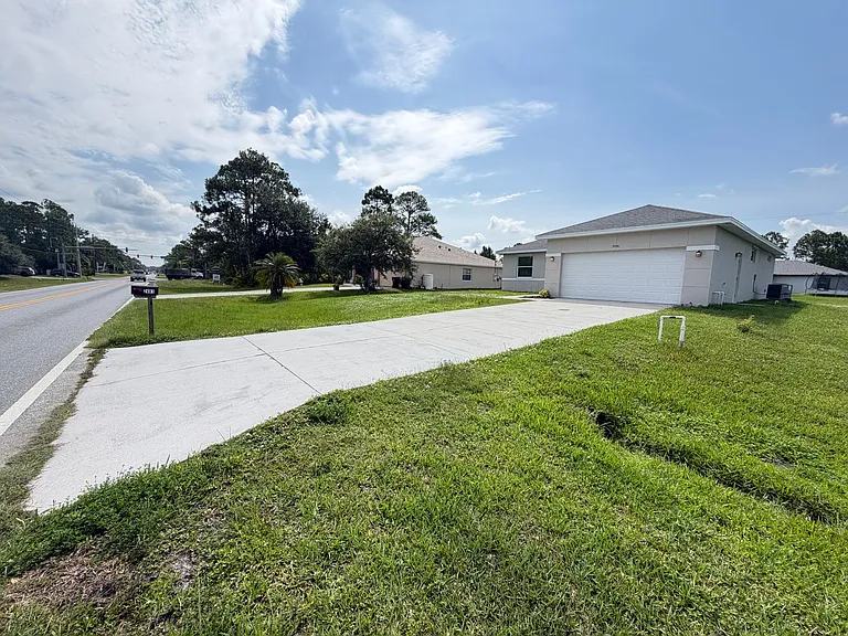 2481 San Filippo Dr SE — Photo 3