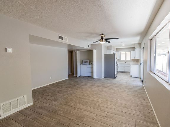 3rd image of 4213 N 31st Pl APT 1