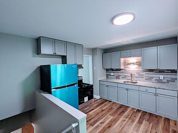 5th image of 2500-02 Talmage Ave SE #476b9782d